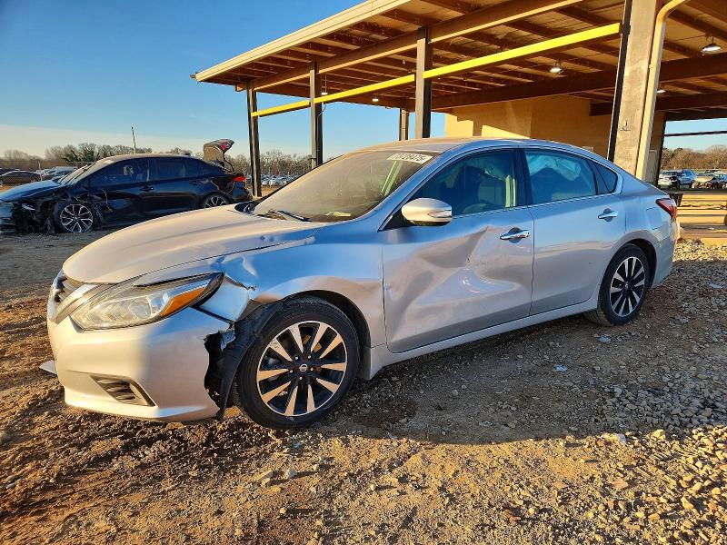 NISSAN ALTIMA 2018 with VIN 1N4AL3AP9JC138618 - Photo from auction