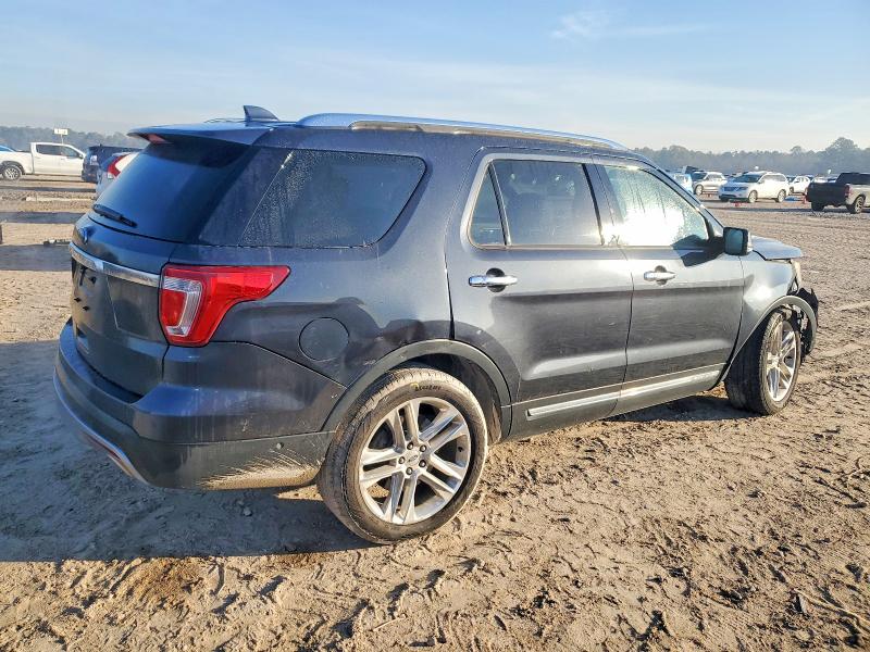 Photo 3 from auction – 2017 FORD EXPLORER L with VIN 1FM5K7F8XHGD86141