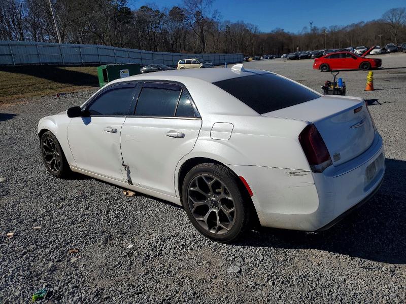 Photo 2 from auction – 2015 CHRYSLER 300 with VIN 2C3CCABG2FH820335