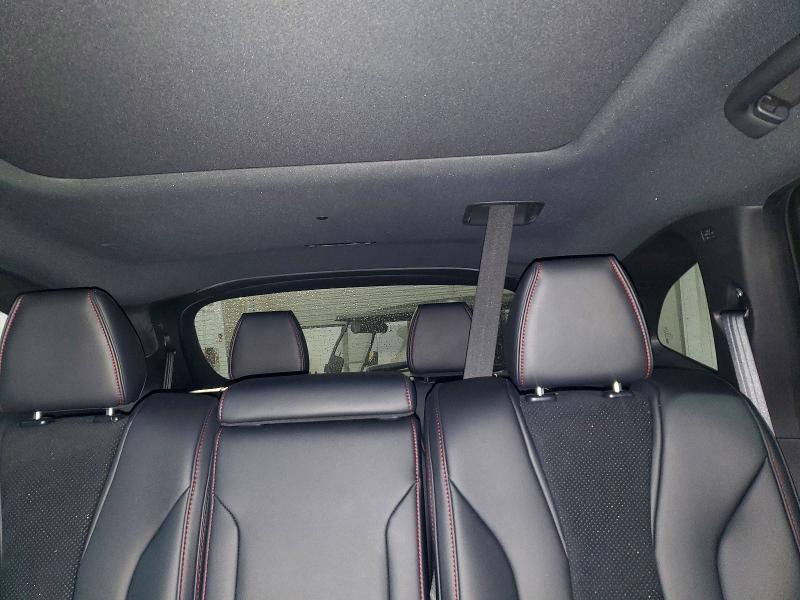 Photo 10 from auction – 2022 ACURA MDX with VIN 5J8YE1H01NL035832