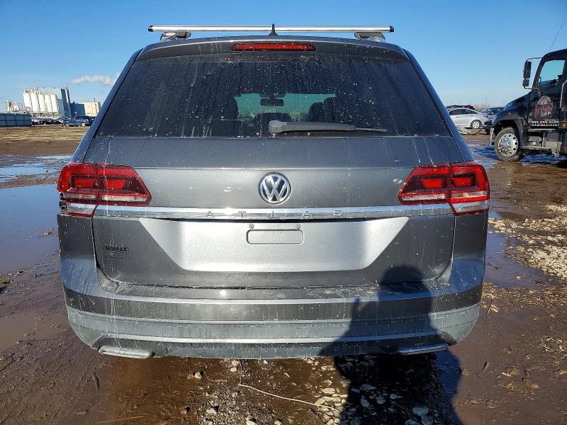 Photo 6 from auction – 2018 VOLKSWAGEN ATLAS with VIN 1V2CR2CA8JC523204