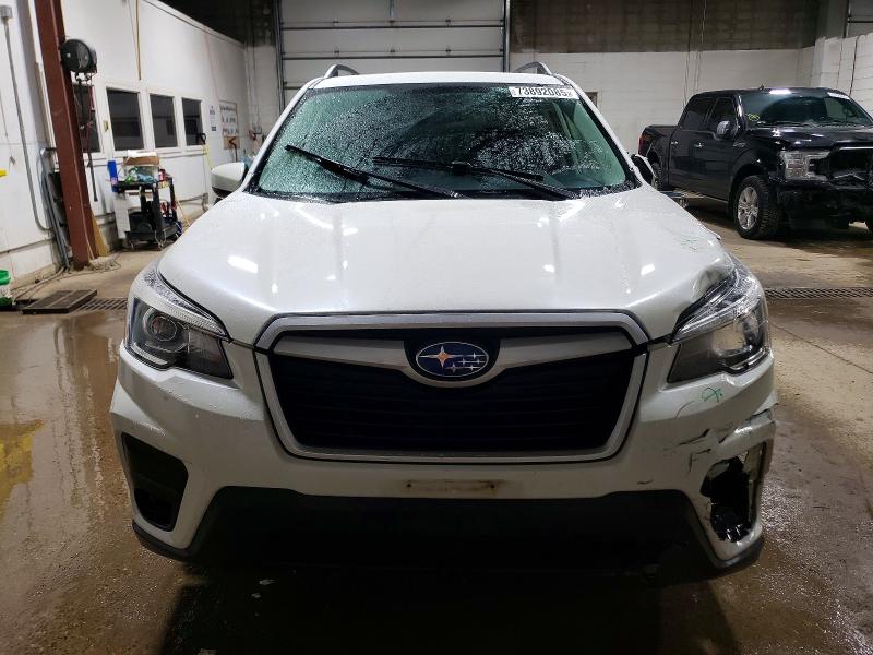 Photo 5 from auction – 2019 SUBARU FORESTER P with VIN JF2SKAEC8KH451565