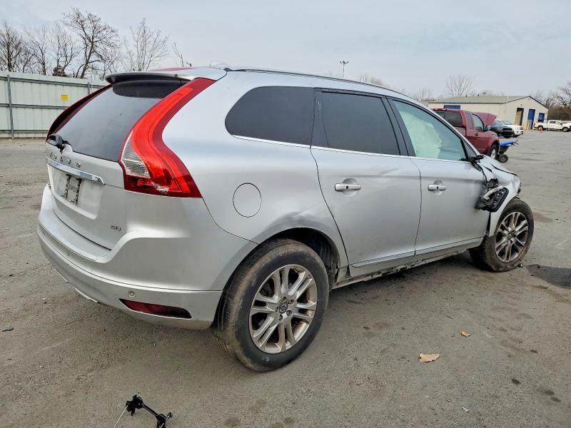 Photo 3 from auction – 2015 VOLVO XC60 3.2 P with VIN YV4940RB2F2612940