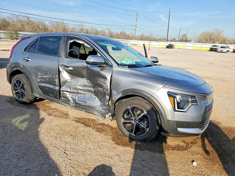Photo 4 from auction – 2026 KIA NIRO LX with VIN KNDCP3LE2T5324138