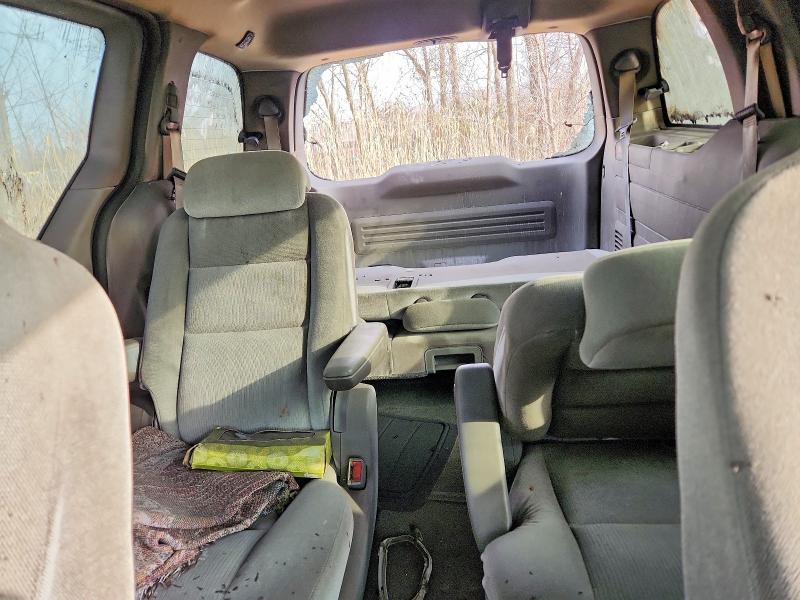 Photo 10 from auction – 2004 FORD FREESTAR S with VIN 2FMZA57694BA10117