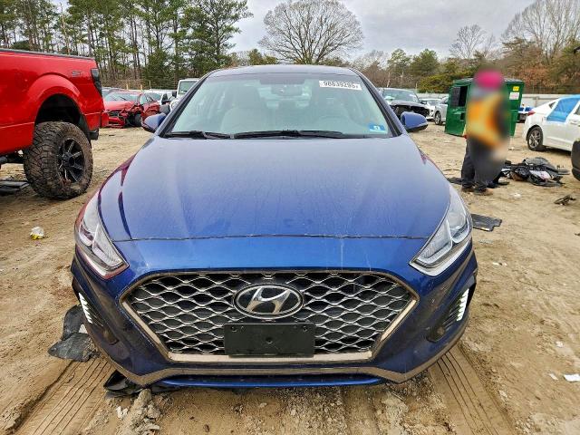 Photo 5 from auction – 2019 HYUNDAI SONATA with VIN 5NPE34AF2KH794965