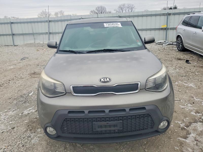 Photo 5 from auction – 2015 KIA SOUL with VIN KNDJN2A24F7210442