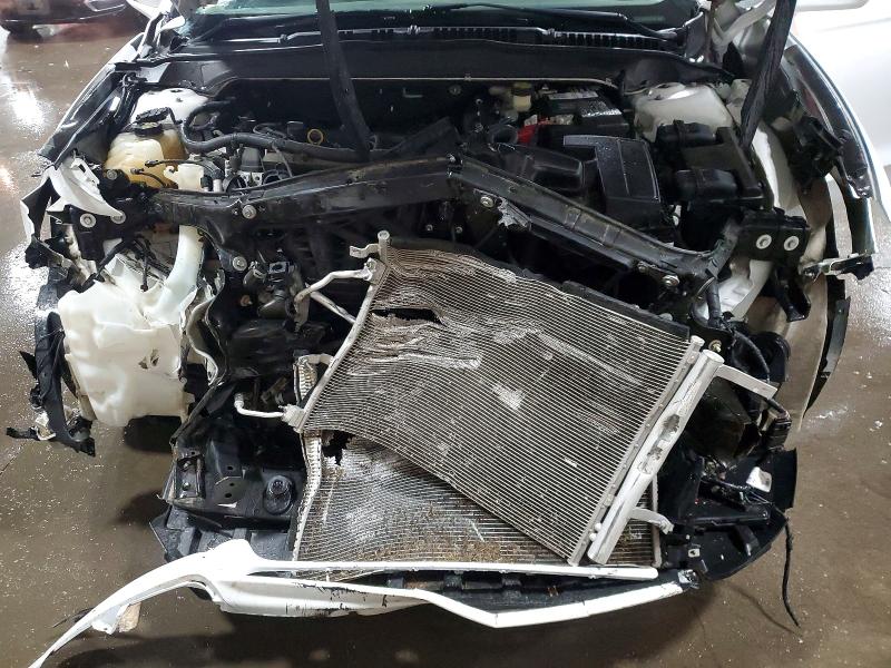 Photo 11 from auction – 2016 FORD FUSION SE with VIN 3FA6P0H73GR341853