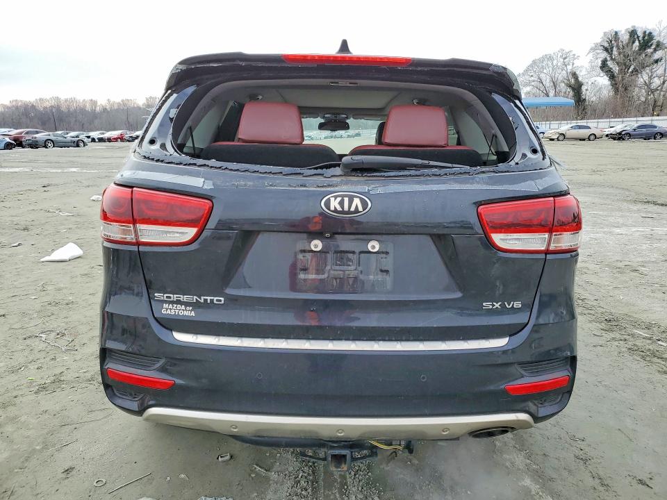 Photo 6 from auction – 2017 KIA SORENTO SX with VIN 5XYPK4A59HG235481