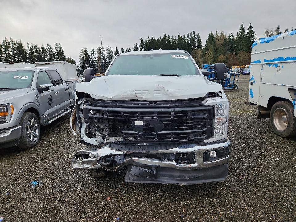 Photo 5 from auction – 2024 FORD F350 with VIN 1FT8W3DT4REF67285