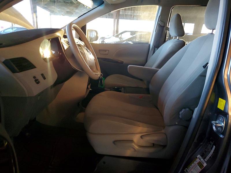 Photo 7 from auction – 2011 TOYOTA SIENNA with VIN 5TDZK3DC0BS075370