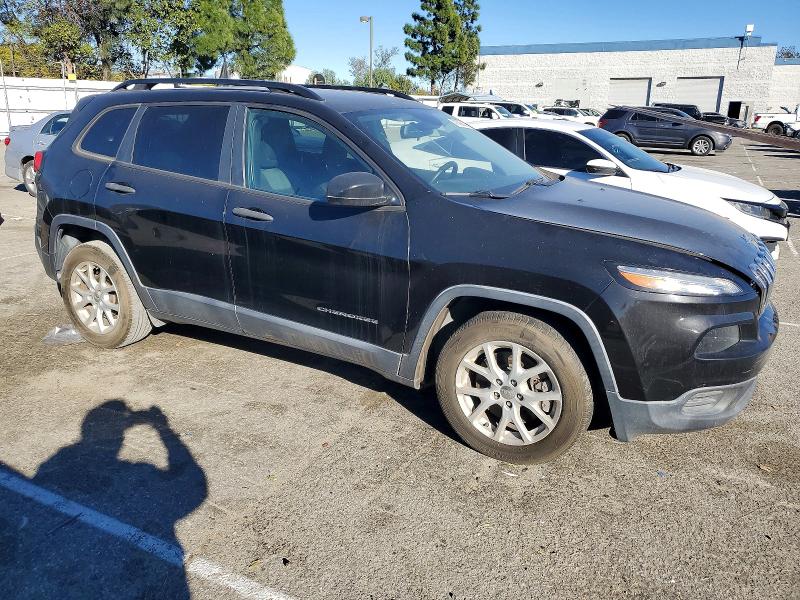 Photo 4 from auction – 2017 JEEP CHEROKEE S with VIN 1C4PJLAB1HW585354