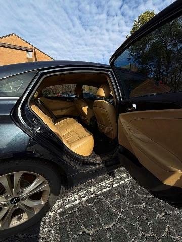 Photo 6 from auction – 2012 HYUNDAI SONATA SE with VIN 5NPEC4AC0CH435704