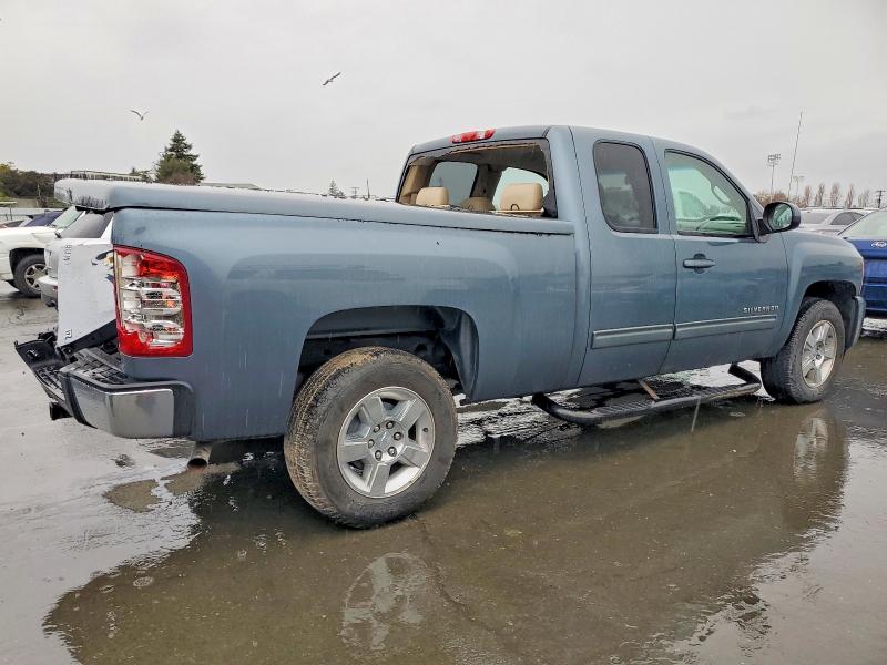Photo 3 from auction – 2010 CHEVROLET SILVERADO with VIN 1GCSCTE06AZ118660