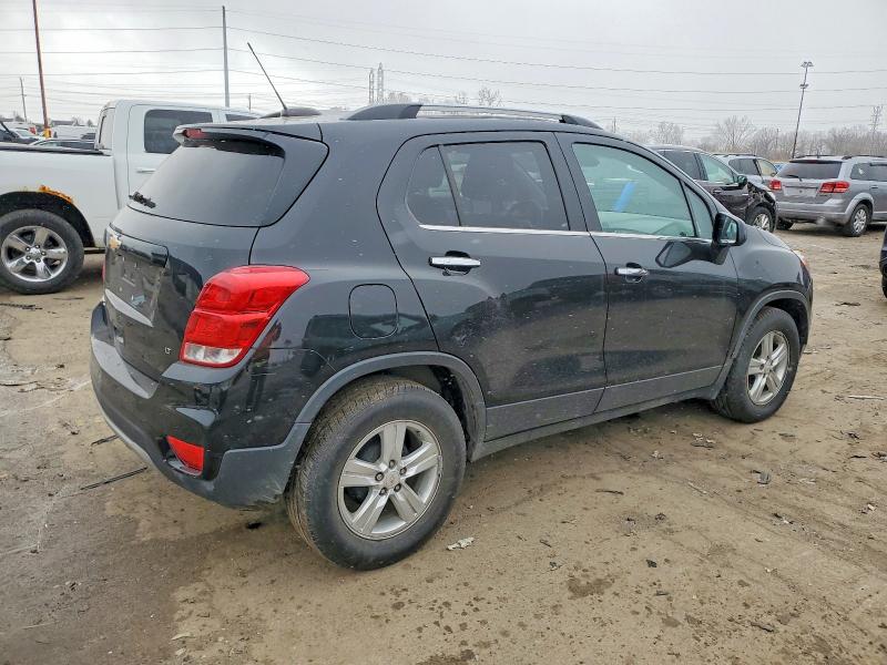 Photo 3 from auction – 2017 CHEVROLET TRAX 1LT with VIN 3GNCJLSB6HL286503