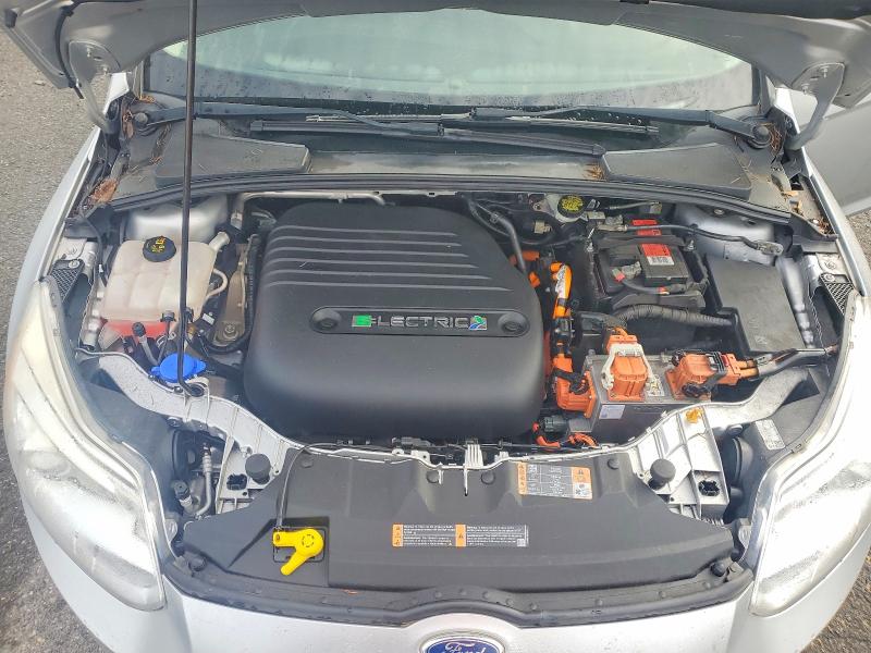 Photo 11 from auction – 2017 FORD FOCUS BEV with VIN 1FADP3R46HL245518