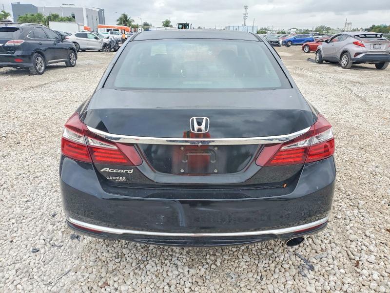 Photo 6 from auction – 2017 HONDA ACCORD with VIN 1HGCR2F32HA295030