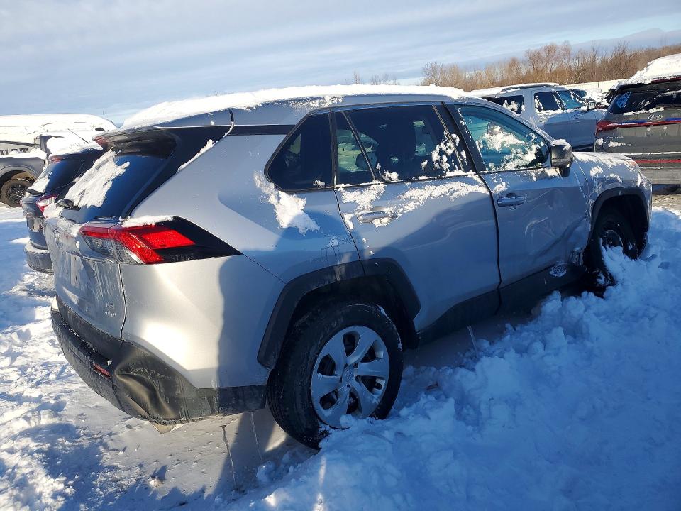 Photo 3 from auction – 2022 TOYOTA RAV4 with VIN 2T3F1RFV7NC302713