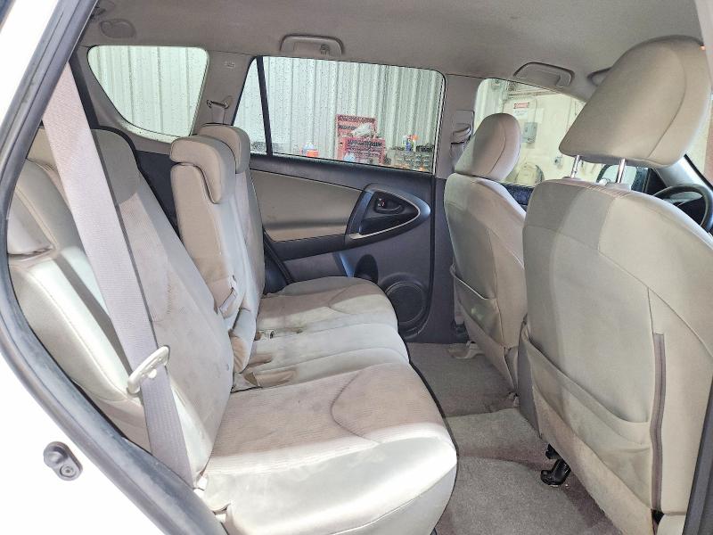 Photo 11 from auction – 2011 TOYOTA RAV4 with VIN JTMBF4DV3BD041948