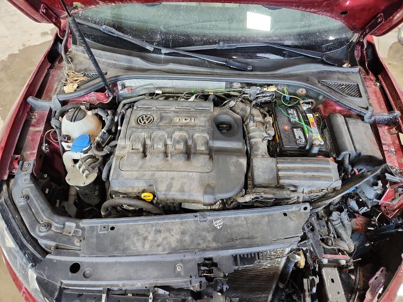 Photo 11 from auction – 2015 VOLKSWAGEN PASSAT SE with VIN 1VWBV7A30FC100745