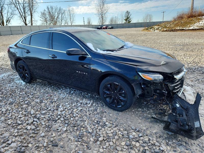 Photo 4 from auction – 2021 CHEVROLET MALIBU with VIN 1G1ZD5ST3MF036244