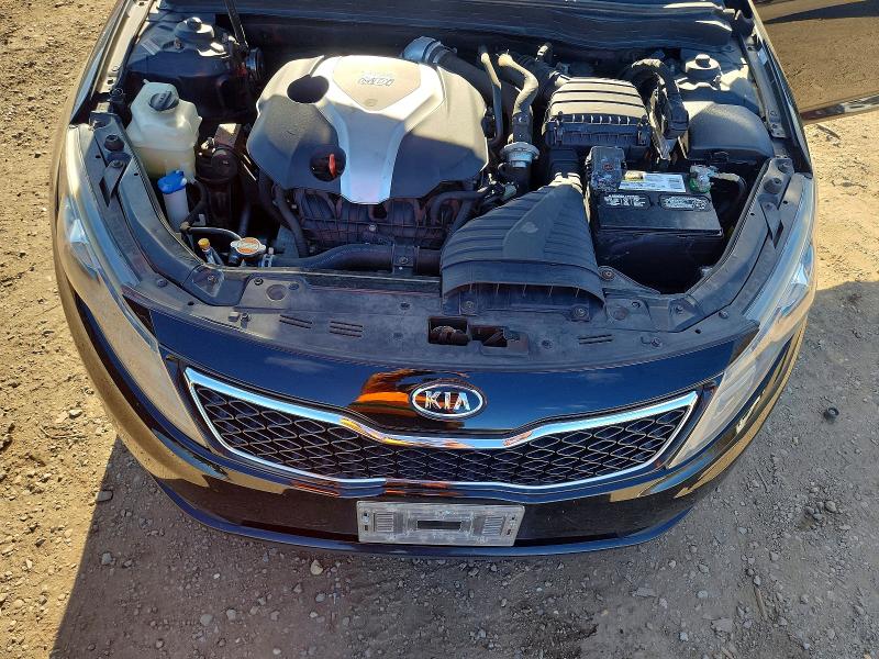 Photo 11 from auction – 2012 KIA OPTIMA SX with VIN 5XXGR4A68CG082075