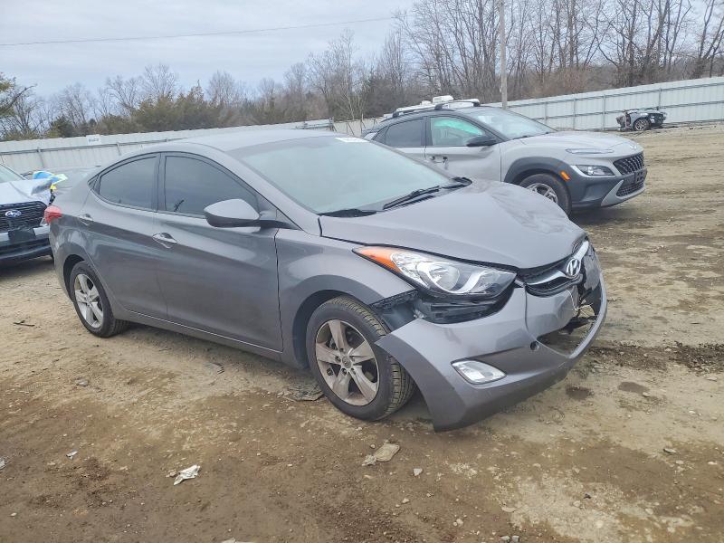 Photo 4 from auction – 2012 HYUNDAI ELANTRA with VIN 5NPDH4AE1CH068097