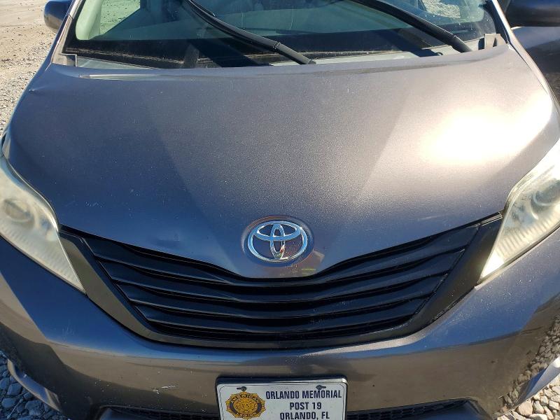 Photo 11 from auction – 2011 TOYOTA SIENNA with VIN 5TDZK3DC4BS019352