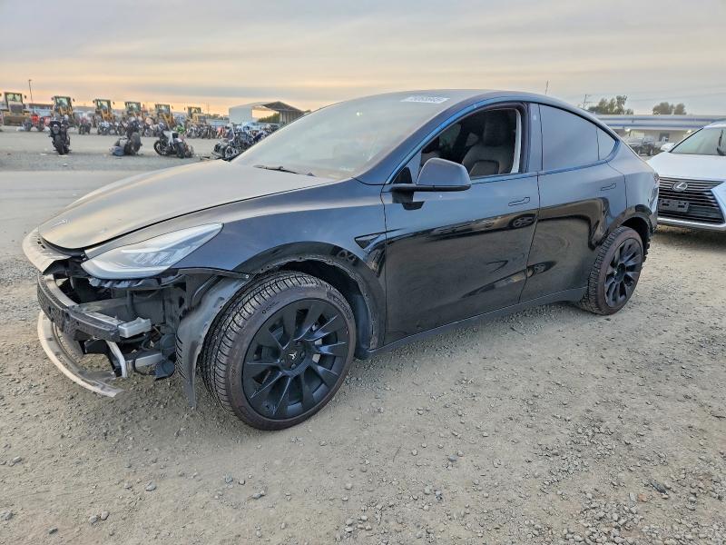 TESLA MODEL Y 2021 with VIN 5YJYGAEE0MF272659 - Photo from auction