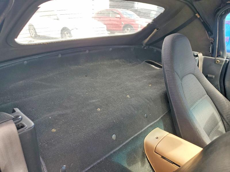 Photo 10 from auction – 2000 MAZDA MX-5 MIATA with VIN JM1NB3534Y0141475