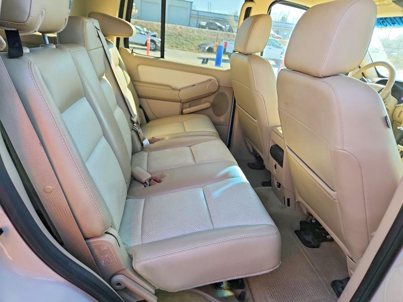 Photo 11 from auction – 2006 MERCURY MOUNTAINEE with VIN 4M2EU47E86UJ17047