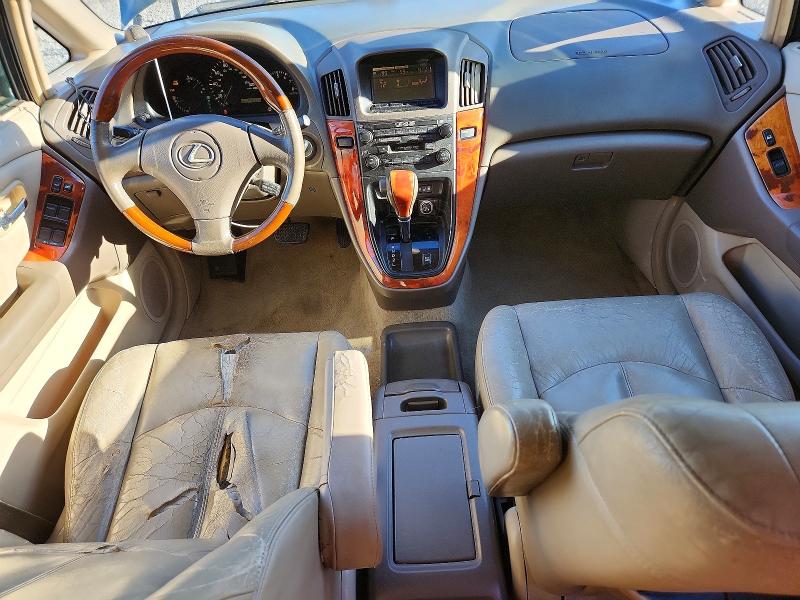 Photo 8 from auction – 2002 LEXUS RX 300 with VIN JTJGF10U820149438