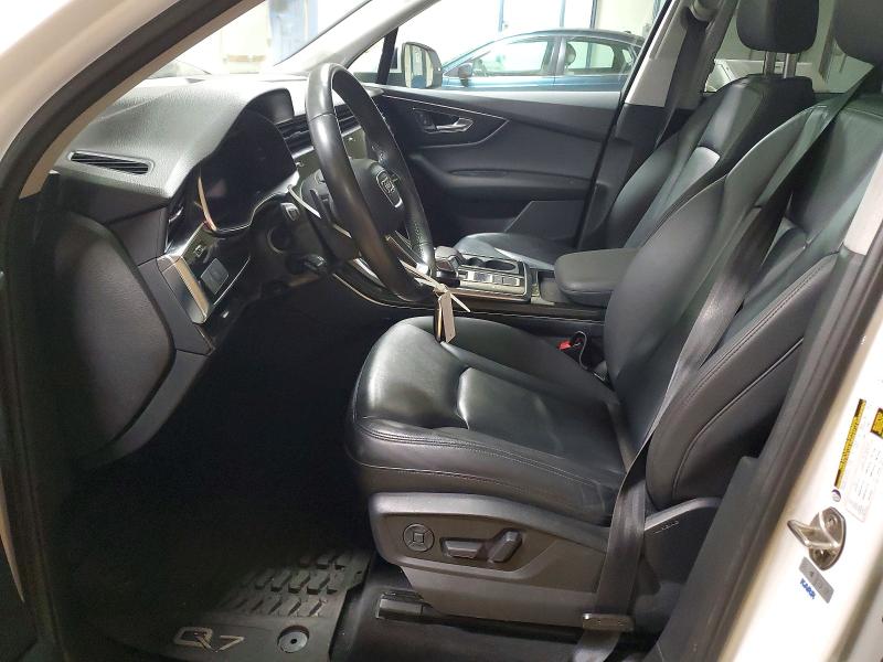 Photo 7 from auction – 2020 AUDI Q7 PREMIUM with VIN WA1LJAF76LD012391