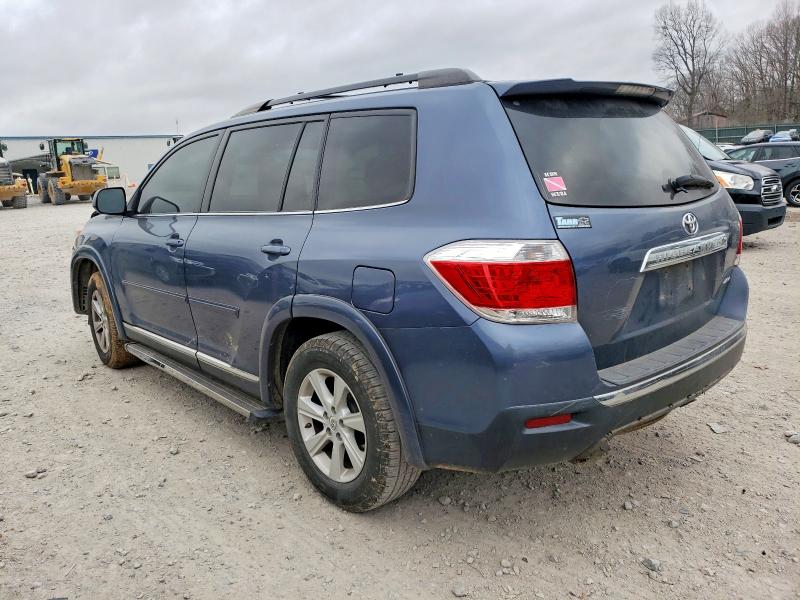 Photo 2 from auction – 2012 TOYOTA HIGHLANDER with VIN 5TDBK3EH1CS143690