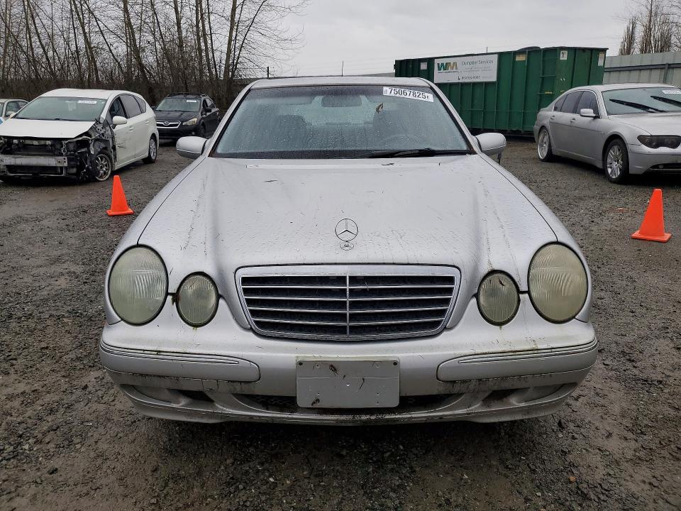 Photo 5 from auction – 2000 MERCEDES-BENZ E with VIN WDBJF65J3YB030230