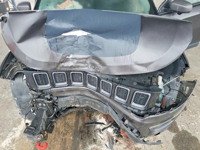 Photo 12 from auction – 2019 JEEP COMPASS TR with VIN 3C4NJDDB9KT771620