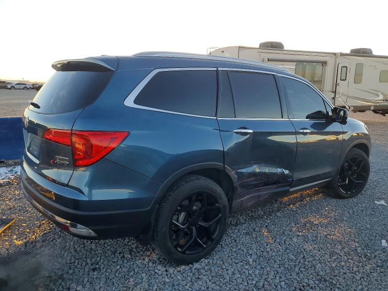 Photo 3 from auction – 2018 HONDA PILOT TOUR with VIN 5FNYF6H92JB069296