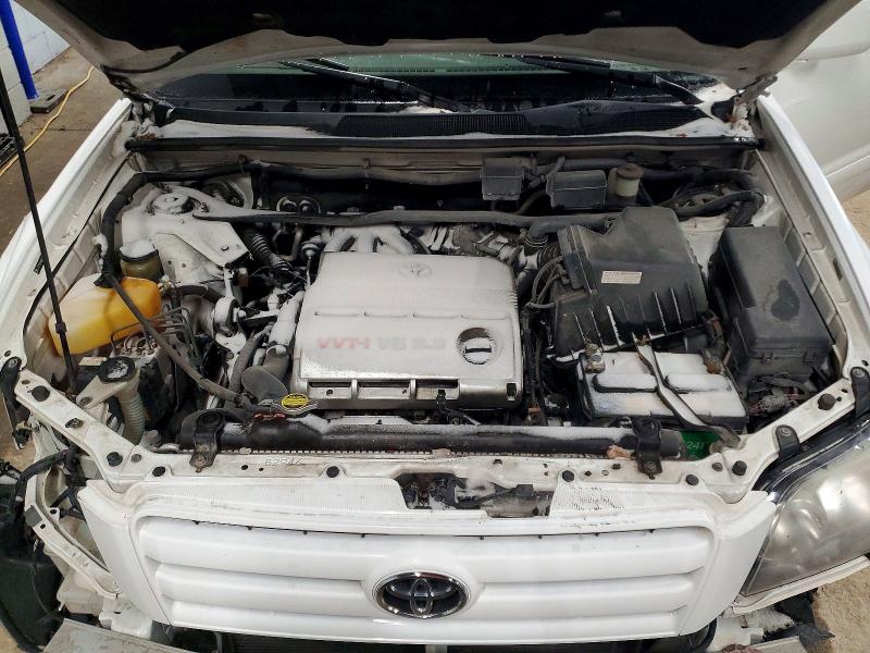 Photo 12 from auction – 2005 TOYOTA HIGHLANDER with VIN JTEEP21A450104627