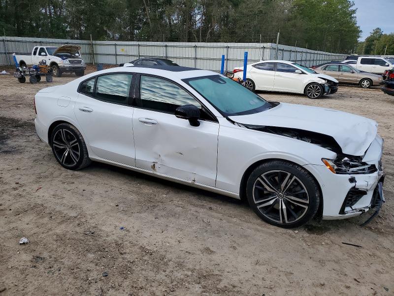 Photo 4 from auction – 2019 VOLVO S60 with VIN 7JRBR0FM5KG013881