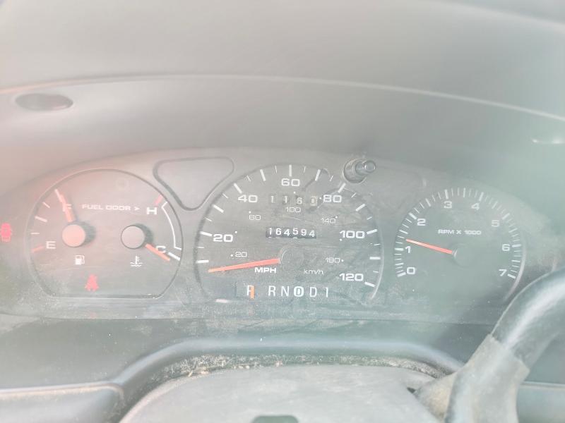 Photo 9 from auction – 2000 FORD TAURUS SES with VIN 1FAFP5525YA255672
