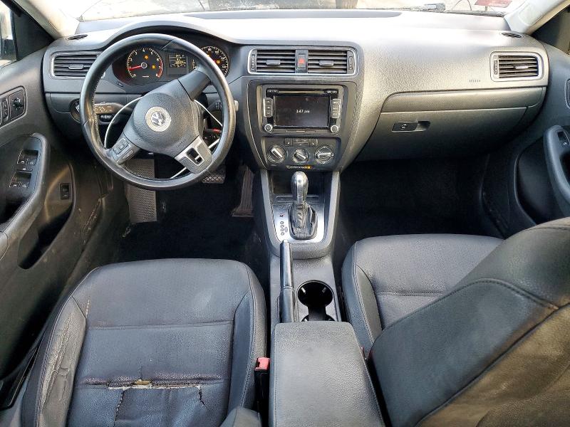 Photo 8 from auction – 2011 VOLKSWAGEN JETTA SE with VIN 3VWDZ7AJ7BM350004