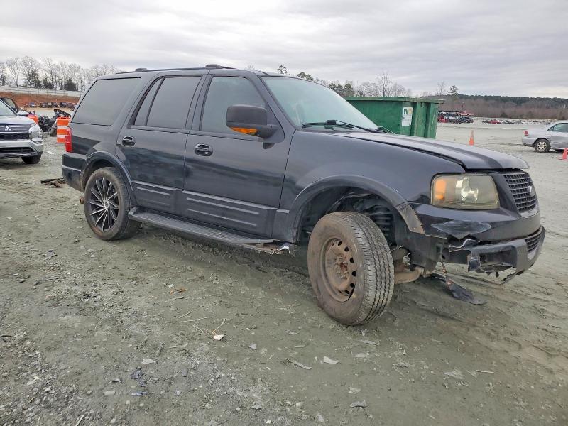 Zdjęcie 4 z aukcji – 2004 FORD EXPEDITION z VIN 1FMEU17W44LB87205