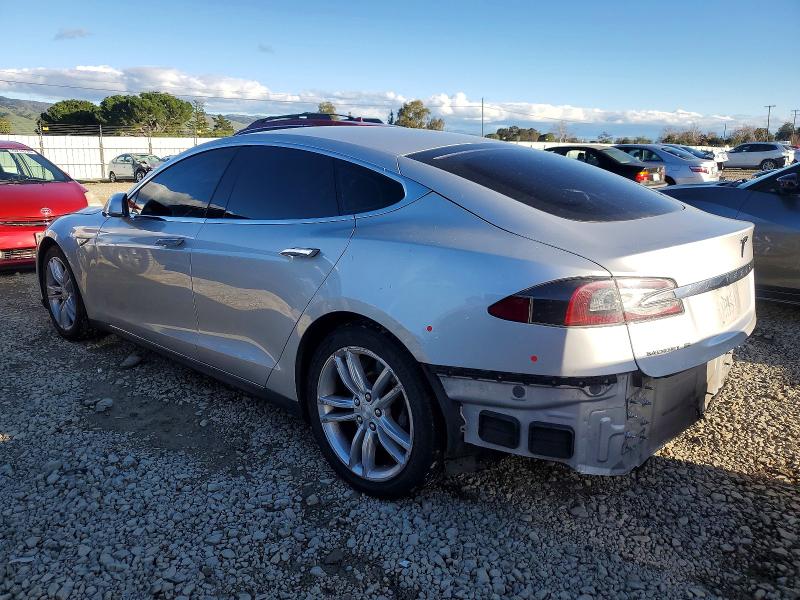 Photo 2 from auction – 2013 TESLA MODEL S with VIN 5YJSA1AC8DFP10906