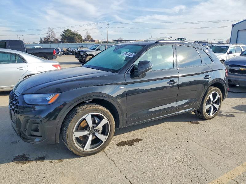 AUDI Q5 PREMIUM 2023 with VIN WA1EAAFY0P2067065 - Photo from auction