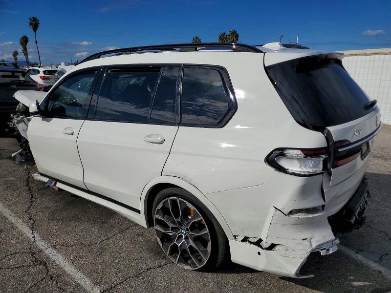 Photo 2 from auction – 2023 BMW X7 XDRIVE4 with VIN 5UX23EM02P9N88172