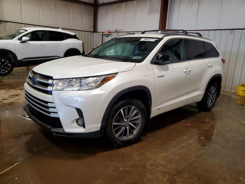 TOYOTA HIGHLANDER 2018 with VIN 5TDJGRFH3JS051363 - Photo from auction