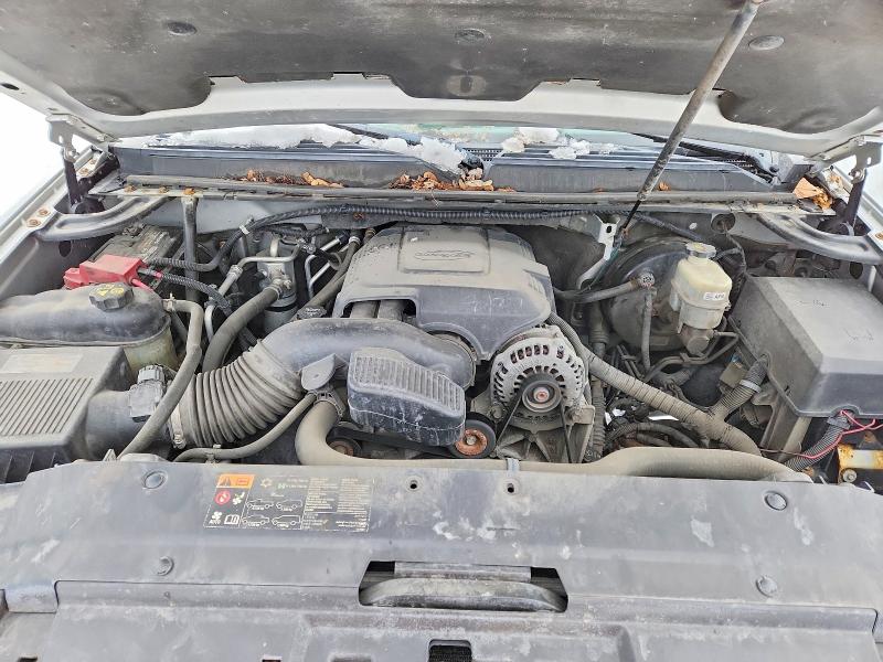 Photo 12 from auction – 2011 GMC YUKON with VIN 1GKS2AE0XBR261480