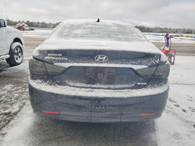 Photo 6 from auction – 2011 HYUNDAI SONATA SE with VIN 5NPEC4AC5BH030825