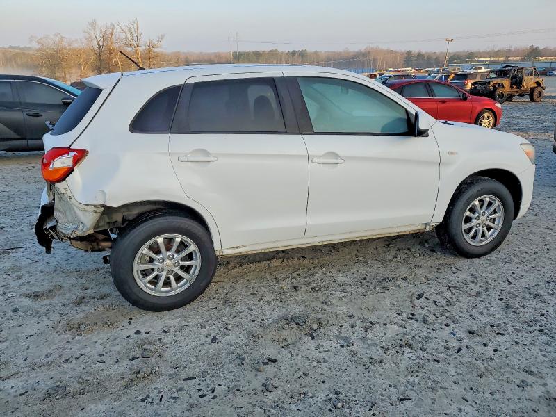 Photo 3 from auction – 2011 MITSUBISHI OUTLANDER with VIN JA4AP3AU1BZ022391