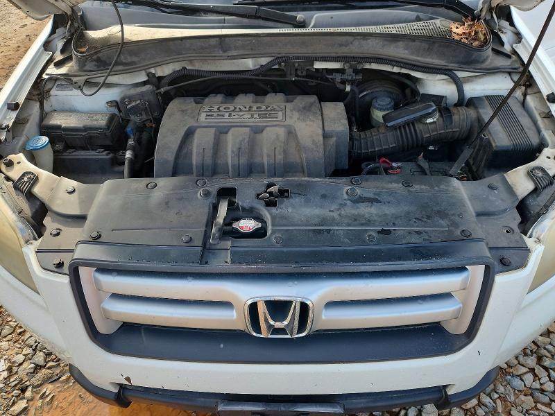Photo 12 from auction – 2006 HONDA PILOT EX with VIN 5FNYF28556B028688